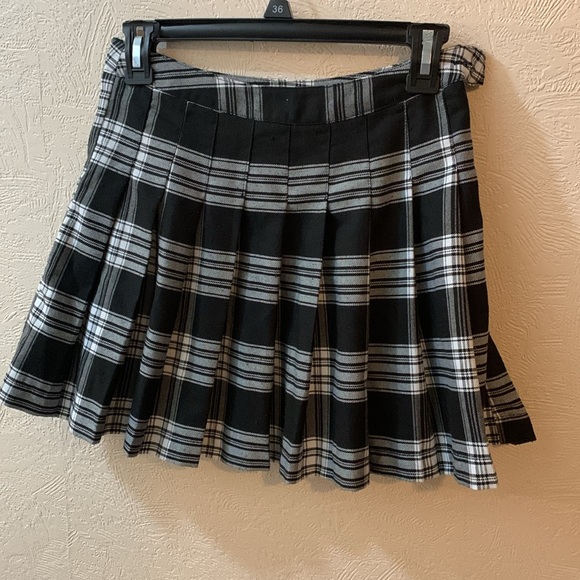 Plaid Forever 21 mini skirt, size small - Picture 2 of 5